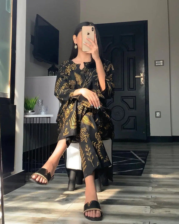 Women’s Arabic Linen Printed Shirt & Trouser Set – 2 Pcs